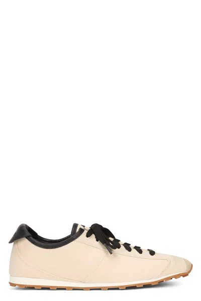 Jacquemus The Tennis Sneakers - Classic Everyday Style In White