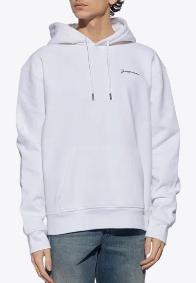 JACQUEMUS THE TYPO LOGO HOODED SWEATSHIRT