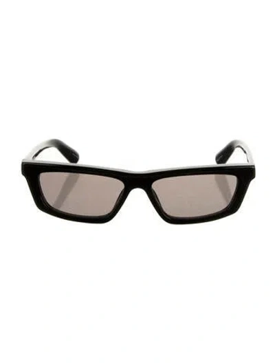 Pre-owned Jacquemus Wayfarer Tinted Sunglasses In Black