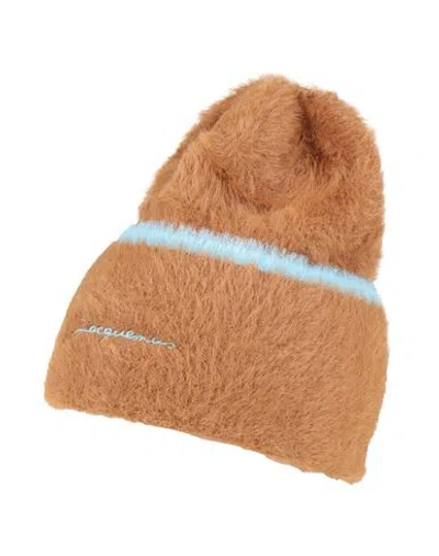 Jacquemus Two-tone Woolen Hat In Brown