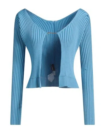 Jacquemus La Maille Logo-charm Cropped Knitted Cardigan In Blue