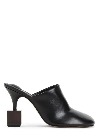 JACQUEMUS WOMEN'S THE BISOU MULES