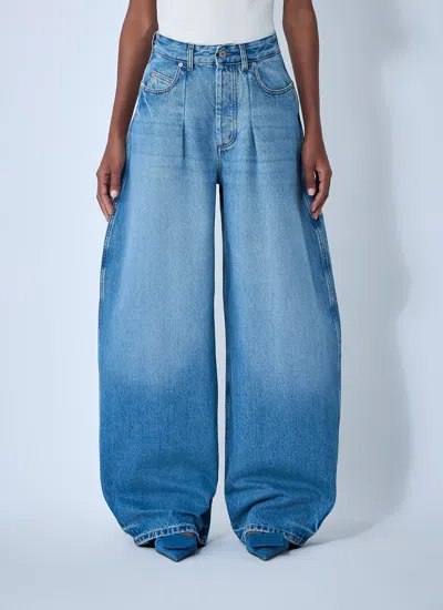 Jacquemus Women Le De-nimes Ovalo Jeans In Blue
