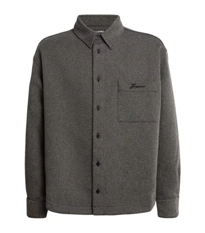 Jacquemus Wool-cotton Twill Shirt Jacket In Gray