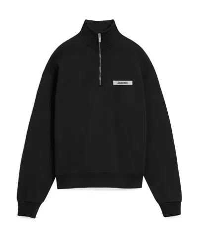 JACQUEMUS JACQUEMUS LOGO PATCH QUATER-ZIP SWEATER