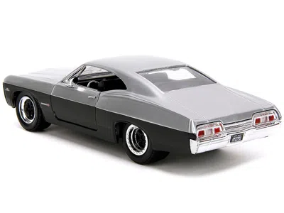 Jada 1967 Chevrolet Impala Ss Silver Metallic And Black "bigtime Muscle" Series 1/24 Diecast Model Car By