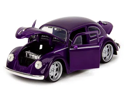 Jada Volkswagen Beetle Purple Metallic And Wednesday Addams Diecast Figure "wednesday" (2022) Tv Series "