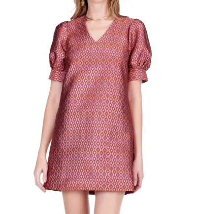 Jade Short Sleeve V-neck Shift Dress In Groovy Grid In Multi