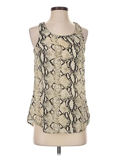 Pre-owned Jade Sleeveless Blouse In Ivory