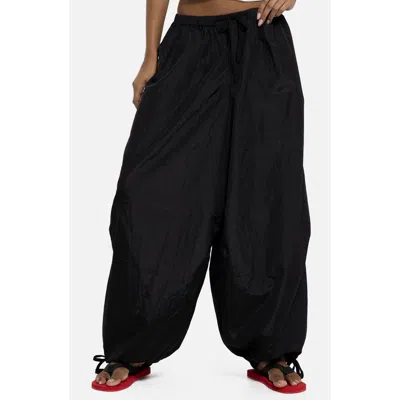 Jaded London Casual Nylon Balloon Joggers In Black