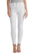 Jag Valentina Skinny Jeans In White In White