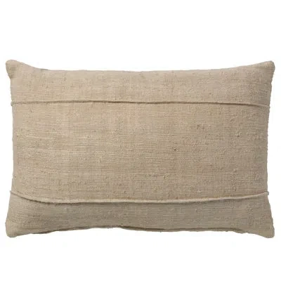 Jaipur Living Garreth Solid Tan/taupe Pillow (16"x24" Lumbar) In Pillow Cover Only - No Insert