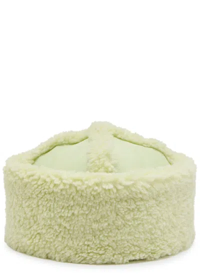 Jakke Arella Faux Shearling Hat In Light Green
