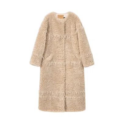 Jakke Women's Neutrals Arc Lines Coat - Cream