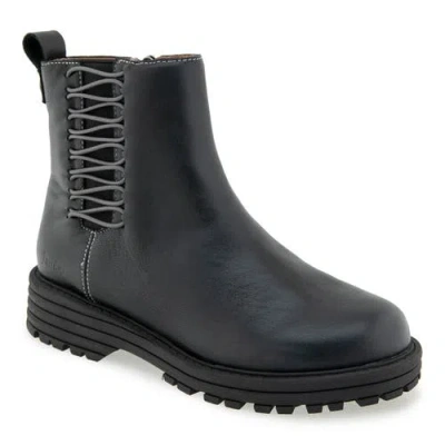 Jambu Iren Water Resistant Casual Boot In Black