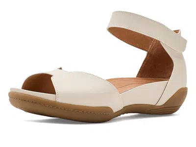 Jambu Missy In Brown