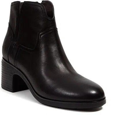 JAMBU JAMBU VANDA BOOTIE