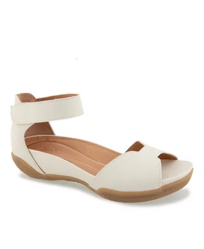 Jambu Women's Missy Casual Flat Sandal In White