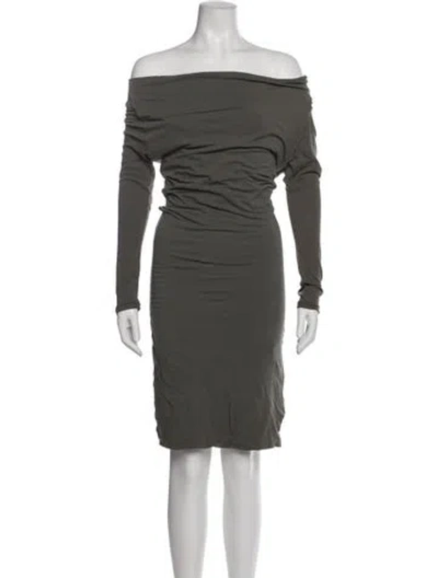 Pre-owned James Perse Off-the-shoulder Knee-length Dress In Gray