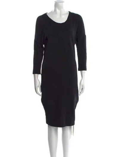 Pre-owned James Perse Scoop Neck Knee-length Dress In Black