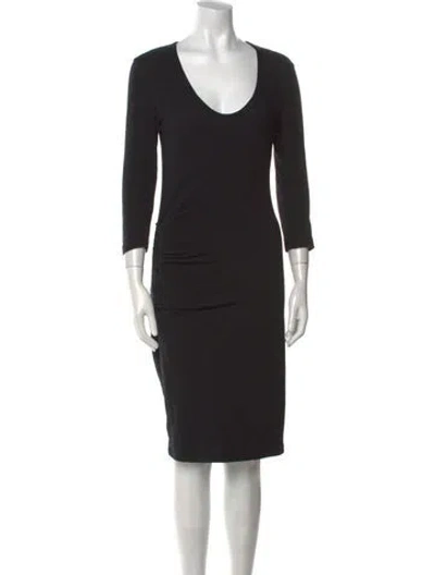 Pre-owned James Perse Scoop Neck Knee-length Dress In Black