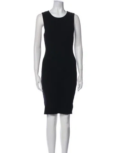 Pre-owned James Perse Scoop Neck Knee-length Dress In Black