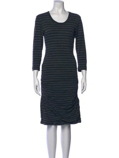 Pre-owned James Perse Scoop Neck Knee-length Dress In Black
