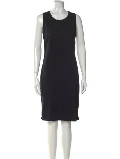 Pre-owned James Perse Scoop Neck Knee-length Dress In Black