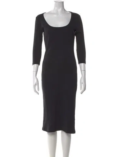 Pre-owned James Perse Scoop Neck Knee-length Dress In Black