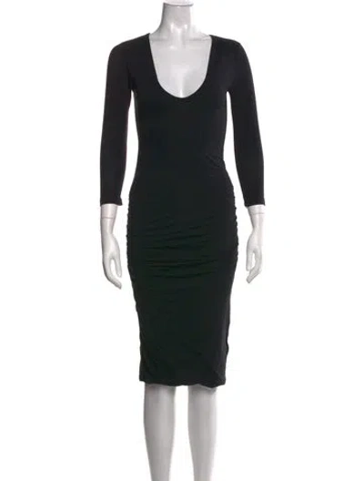 Pre-owned James Perse Scoop Neck Knee-length Dress In Black