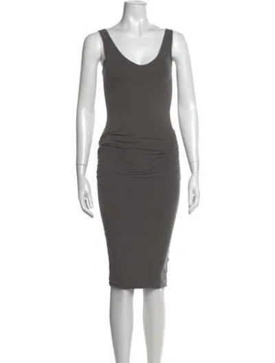 Pre-owned James Perse Scoop Neck Knee-length Dress In Gray