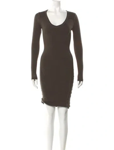 Pre-owned James Perse Scoop Neck Knee-length Dress In Green