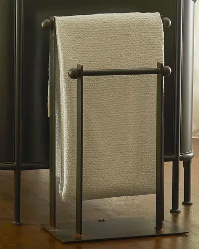 Jan Barboglio El Estante Blanket Rail