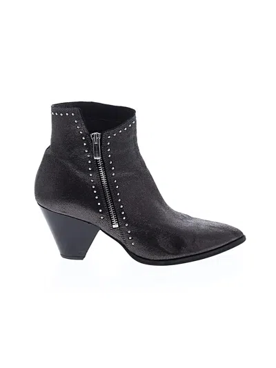 Pre-owned Janet & Janet Ankle Boots In Silver