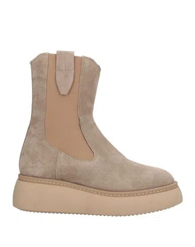 Janet & Janet Woman Ankle Boots Taupe Size 6 Calfskin In Gray