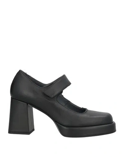 Janet & Janet Woman Pumps Black Size 10 Leather