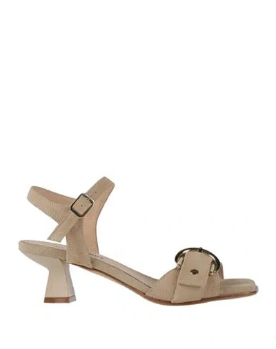 Janet & Janet Woman Sandals Sand Size 6 Leather In Neutral