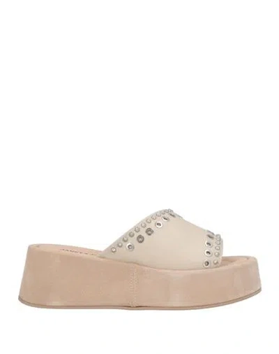 Janet & Janet Woman Sandals Beige Size 6 Leather