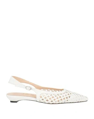 J.a.p. Jose Antonio Pereira J. A.p. Jose Antonio Pereira Woman Ballet Flats Off White Size 8 Textile Fibers