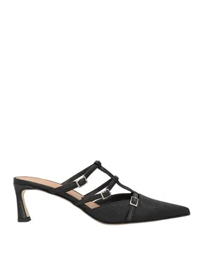 J.a.p. Jose Antonio Pereira J. A.p. Jose Antonio Pereira Woman Mules & Clogs Black Size 8 Natural Raffia