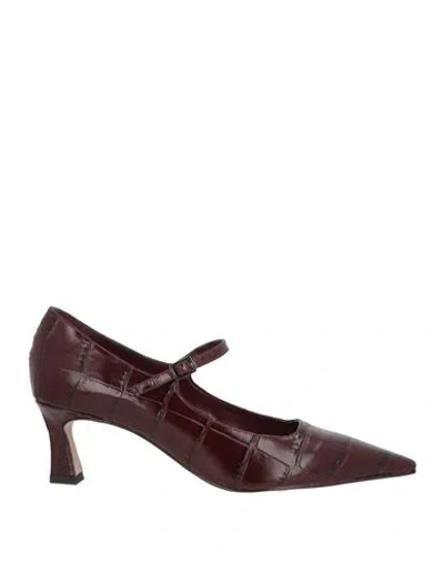 J.a.p. Jose Antonio Pereira J. A.p. Jose Antonio Pereira Woman Pumps Burgundy Size 11 Leather In Red