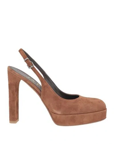 J.a.p. Jose Antonio Pereira J. A.p. Jose Antonio Pereira Woman Pumps Light Brown Size 7.5 Leather In Metallic