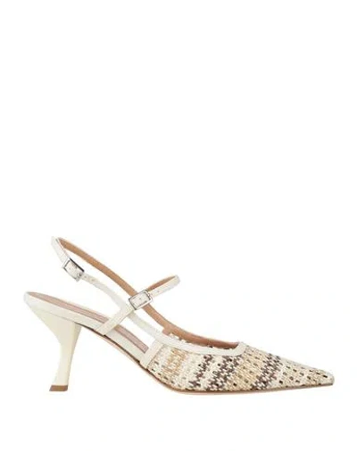 J.a.p. Jose Antonio Pereira J. A.p. Jose Antonio Pereira Woman Pumps Off White Size 8 Leather