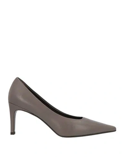J.a.p. Jose Antonio Pereira J. A.p. Jose Antonio Pereira Woman Pumps Taupe Size 7 Leather In Gray