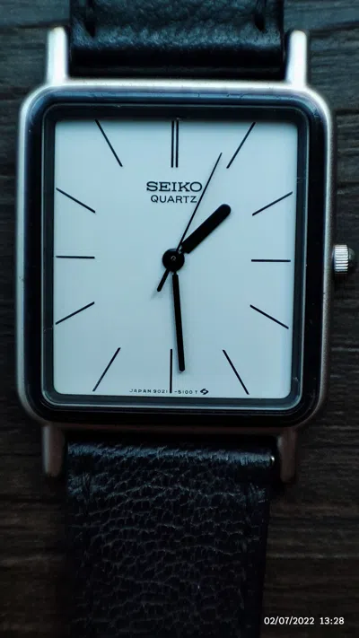 Pre-owned Japanese Brand Authentic Seiko Quartz 9021-5070 In Gray