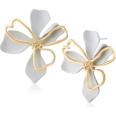 Jardin 3d Double Flower Earrings In White/ Gold