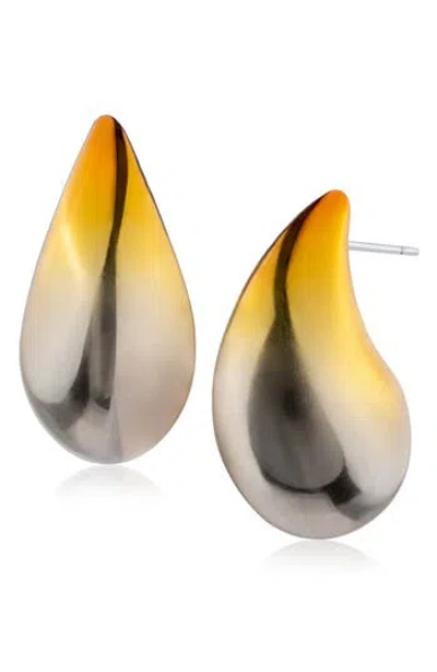 Jardin Gradient Pear Stud Earrings In Silver
