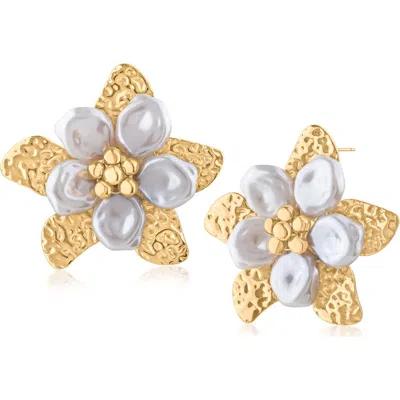 Jardin Imitation Pearl Flower Button Earrings In White/ Gold