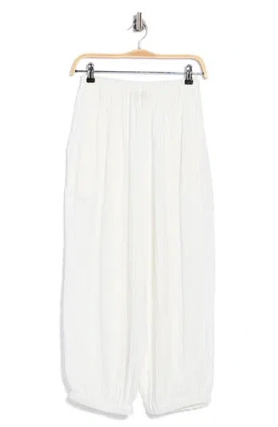 Jbq Dara Cotton Lounger In White