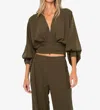 Jbq Eleonor Three-quarter Sleeve Top In Moss In Brown